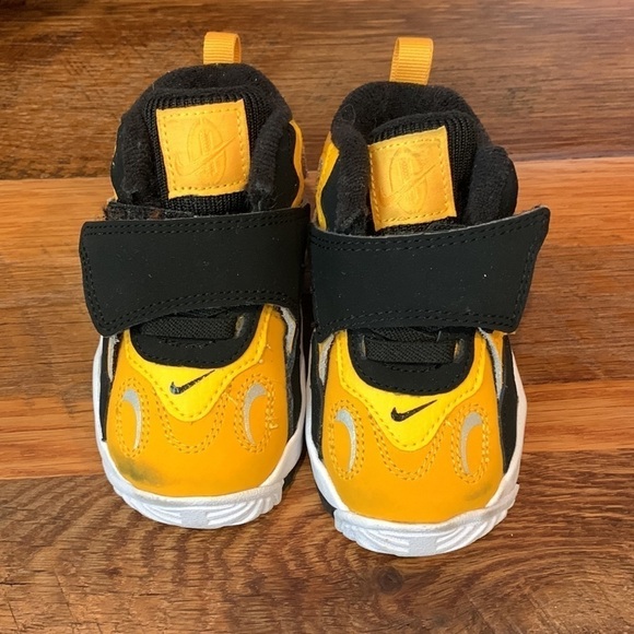 Infant/Toddler Nike Speed Turf Sneaker - Picture 2 of 3
